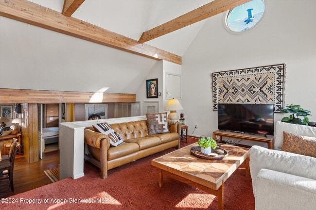 Photo - 217 W Bleeker St