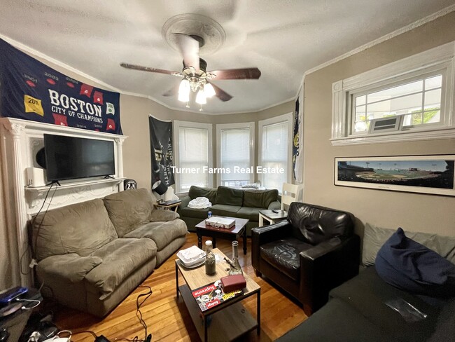 Building Photo - 1 Parker Hill Ter Unit 1 Rental