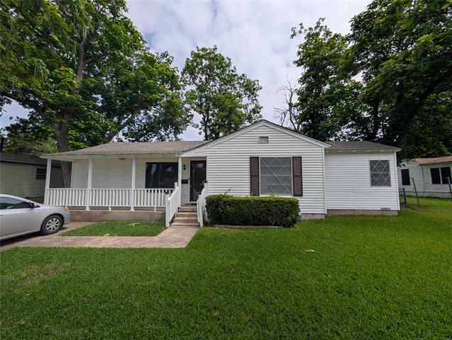 Photo - 1605 Maple Dr