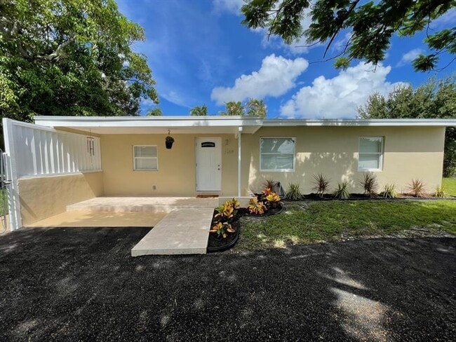 Photo - 1809 NW 13th Ct House