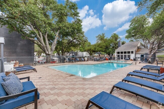 Building Photo - Argosy at Crestview Rental