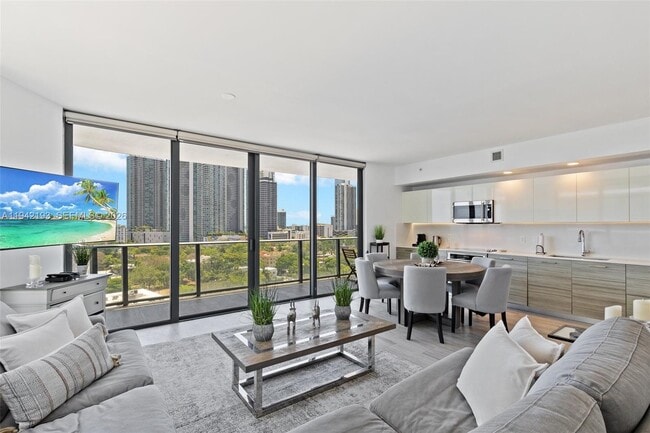 Photo - 121 NE 34th St Unit 1008