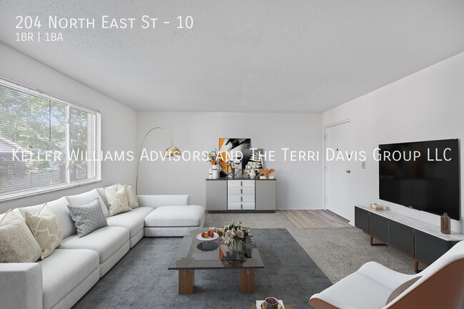 204 N East St Unit 10