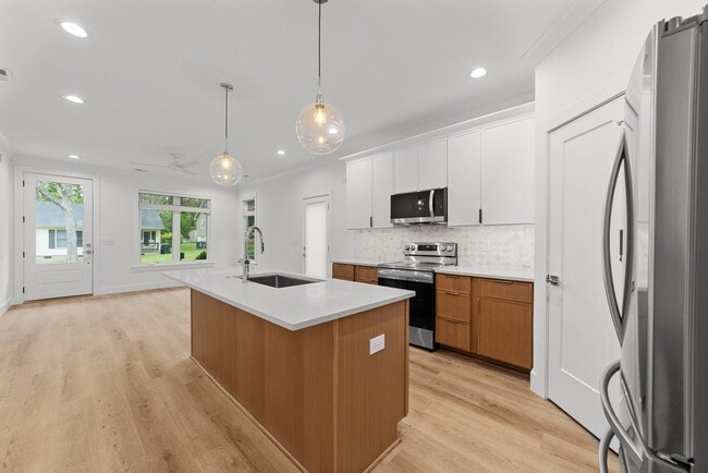 Photo - Gorgeous New Construction, Modern Finishes, Spacious Floorplan, Pet Friendly!
