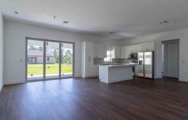 Photo - 15061 Brainbridge Cir