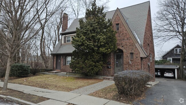 Building Photo - 44 Greycliff Rd Rental