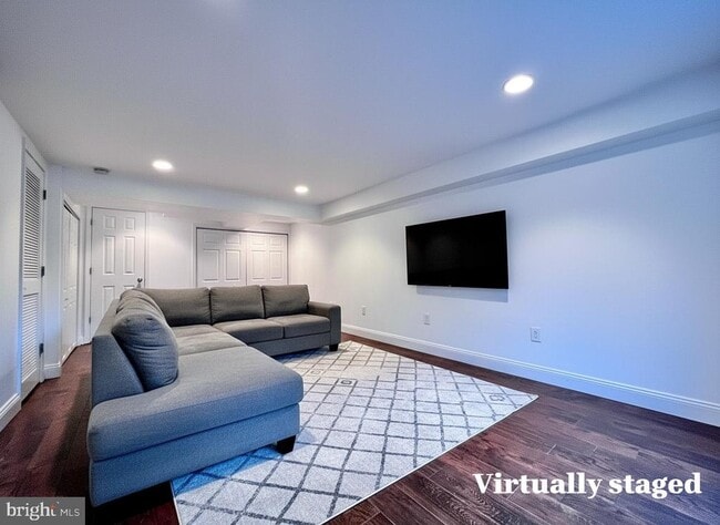Photo - 5332 Pooks Hill Rd Unit 304-53
