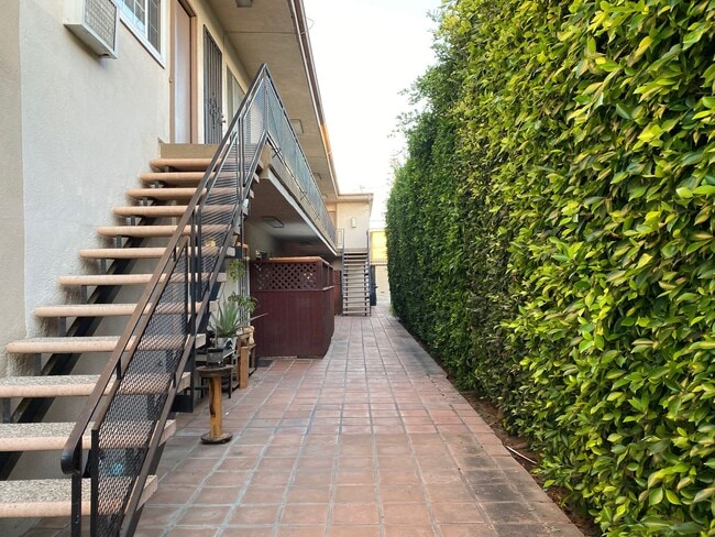 Building Photo - 12750 Matteson Ave Unit 7