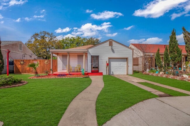 Photo - 1413 53rd St