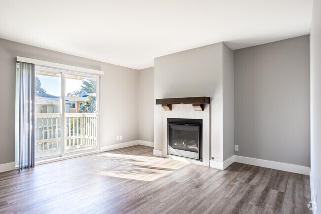 2BR, 1BA - 791SF - Fairmont Apartments