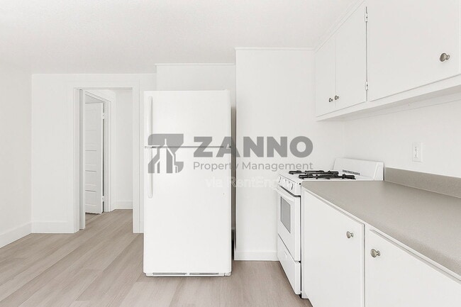 Photo - 82 Burlington St Unit 3