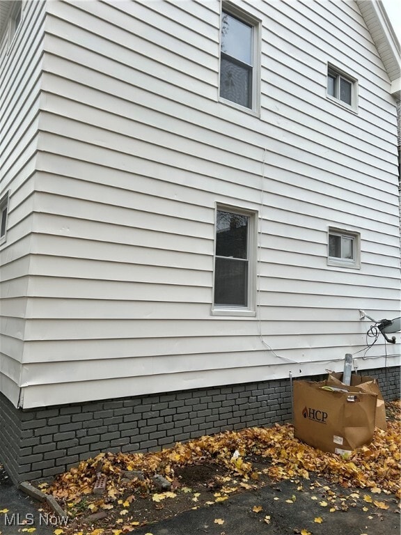 Building Photo - 15630 Holmes Ave Unit Down