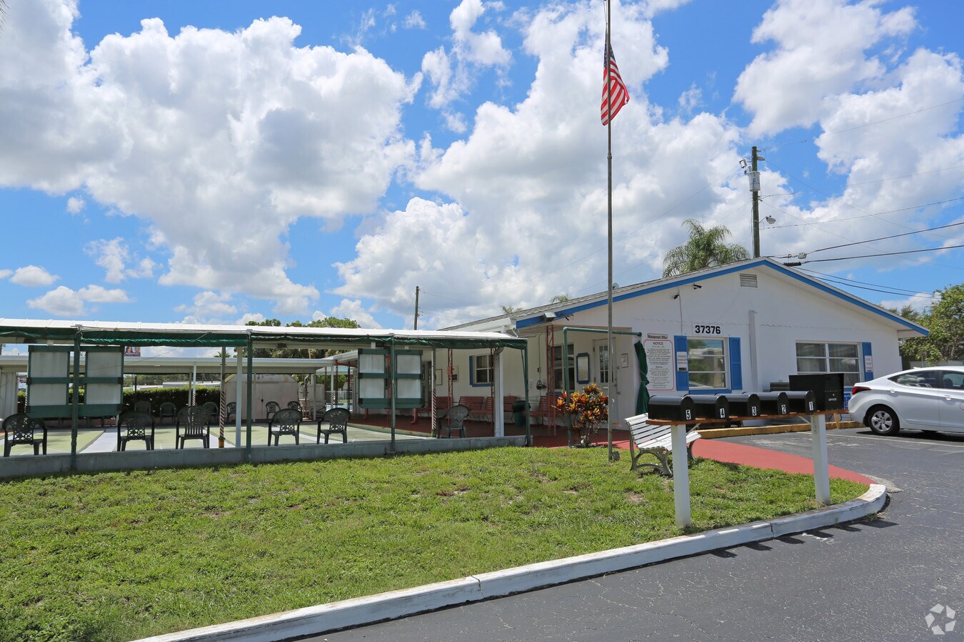 Photo - Tarpon Lakeview Mobile Home Park