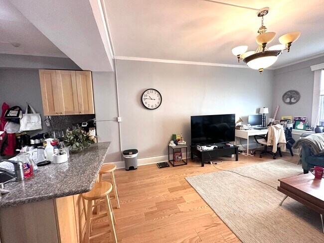 Photo - 21 Beacon St Unidad 2T