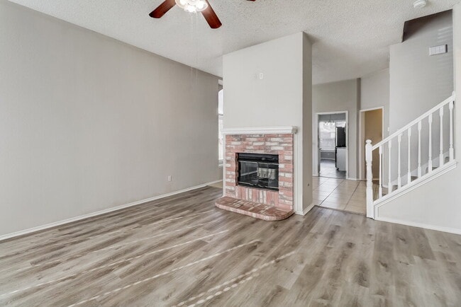 Photo - 1511 Springwood Dr