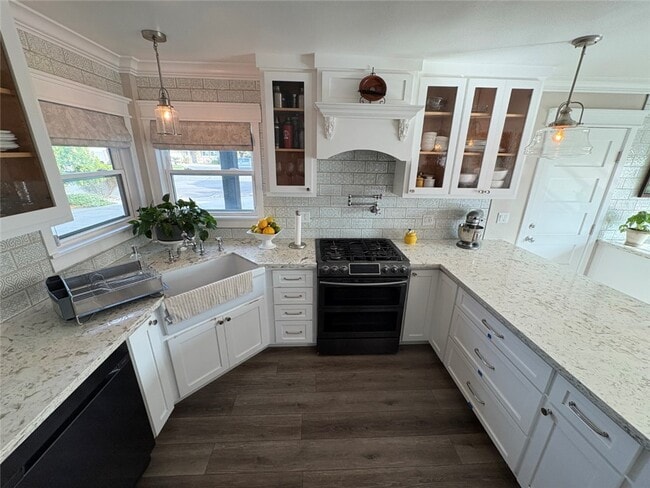 Photo - 15471 Victoria