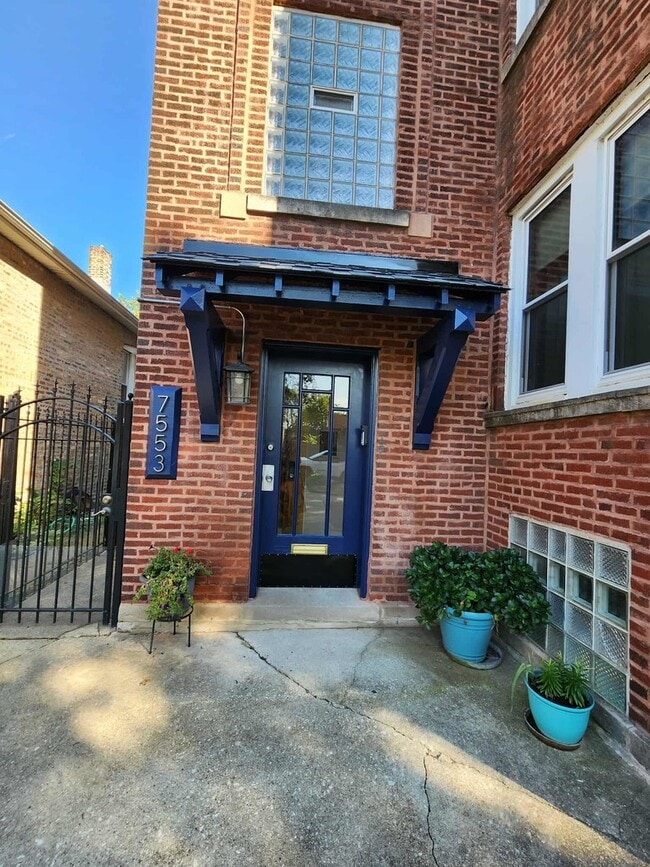 Building Photo - 7553 S Luella Ave