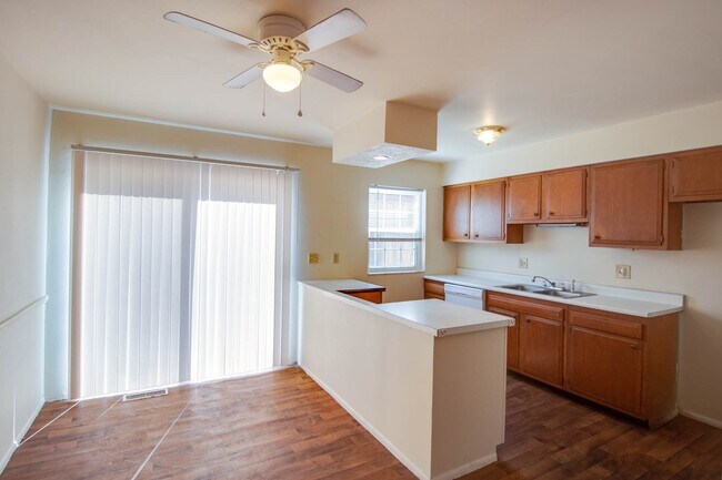 Photo - Maryland Manor Apartments