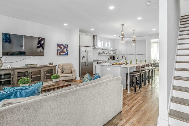 Photo - 2807 Delaware Ave Unit ID1051682P