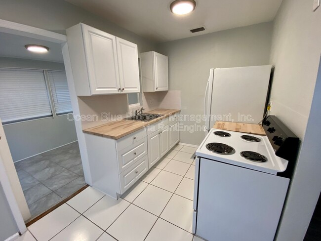 Photo - 740 52nd Ave N