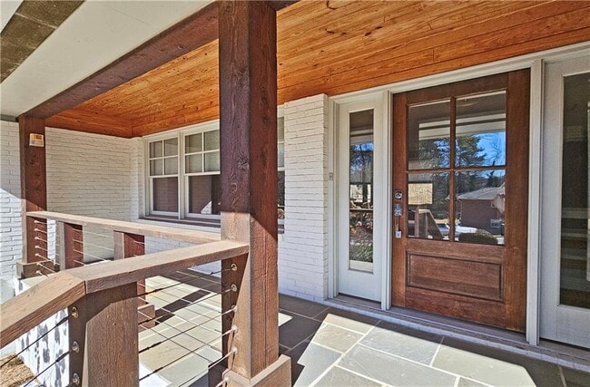 Photo - 1131 Milmar Dr NW