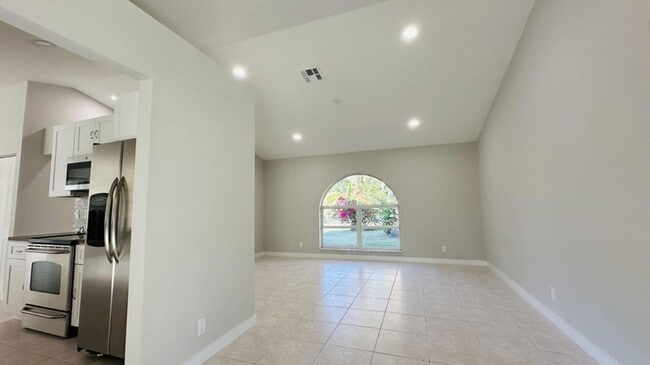 Photo - 12816 67th St N