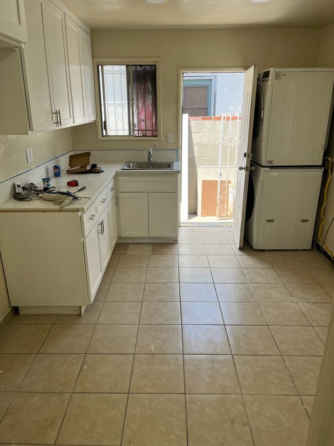 Photo - 7701 Vineland Ave