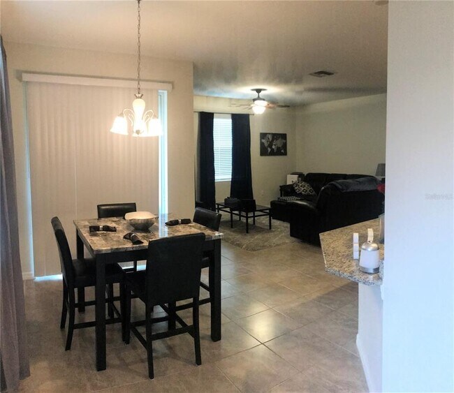 Photo - 3804 Silverlake Way