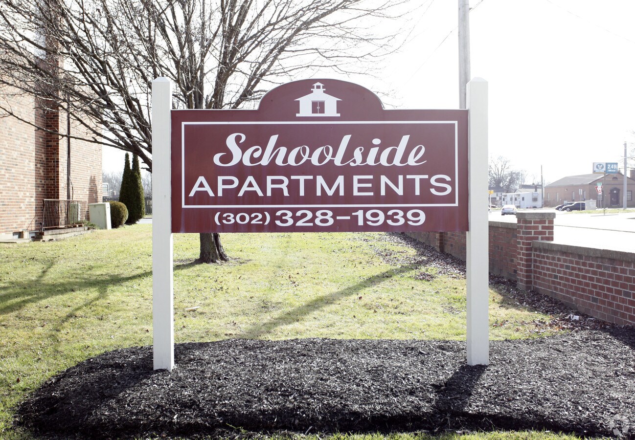 Schoolside Apartments - Schoolside Apartments