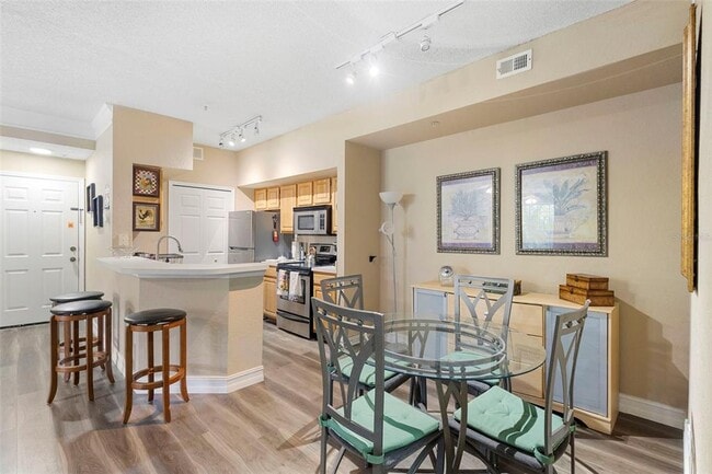 Photo - 13016 Plantation Park Cir Unidad 1124