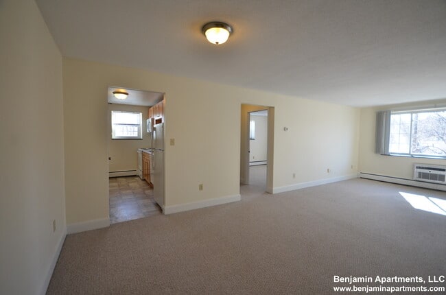 Photo - 1 Brattle Dr Unit 9
