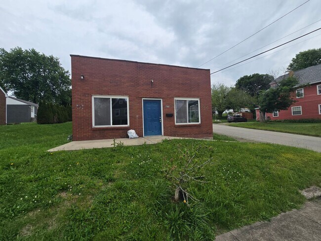 Building Photo - 2 Bedroom 1 Bathroom - Single Floor Living