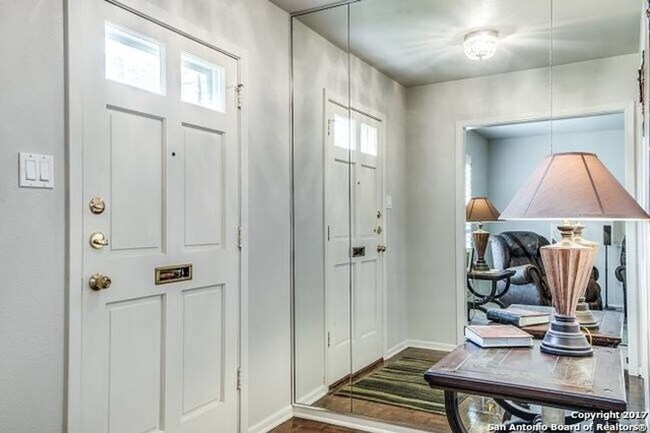 Photo - 2-BEDROOM ALAMO HEIGHTS DUPLEX