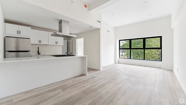 Building Photo - 165 Richards St Rental