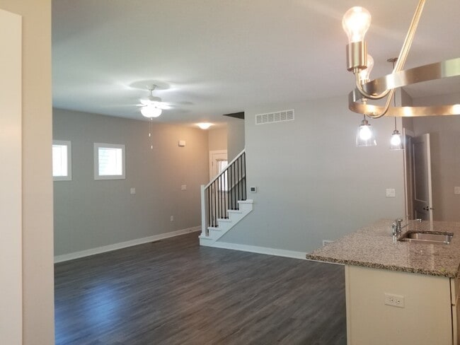 Photo - 1036 66th St