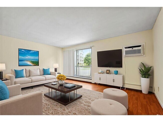 Building Photo - 5315 Minnehaha Ave Unit 103 Rental