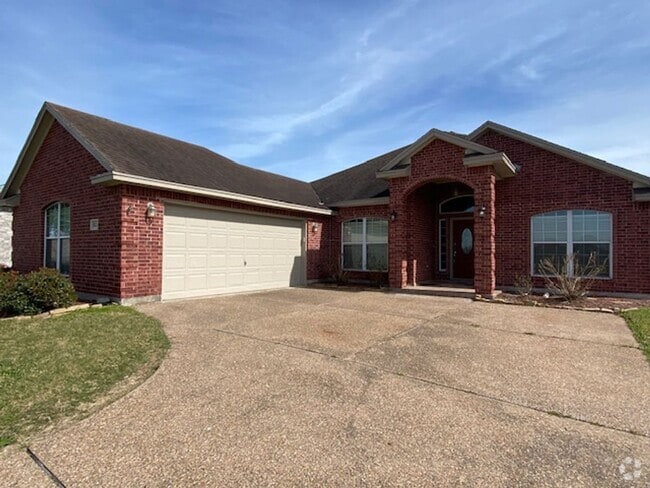 Building Photo - DON'T MISS THIS INCREDIBLE SOUTHSIDE LEASI... Rental
