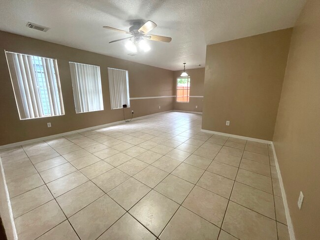 Photo - 1134 Somercotes Ln