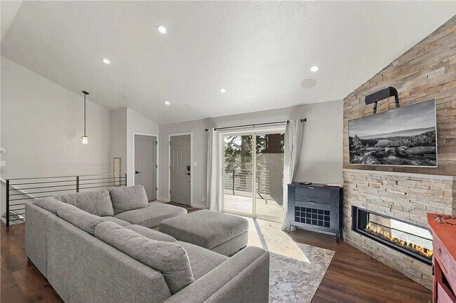 696 Bidwell Ct Unit SI ID1522998P