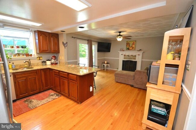Photo - 1527 Snug Harbor Rd