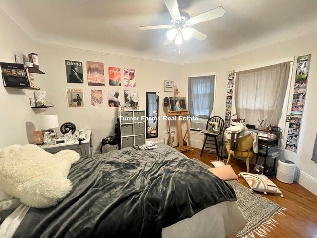 Photo - 33 Teele Ave