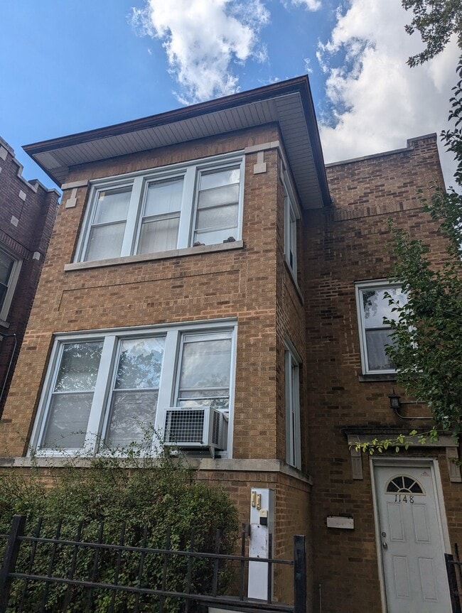 Building Photo - 1148 N Mayfield Ave Unit 1