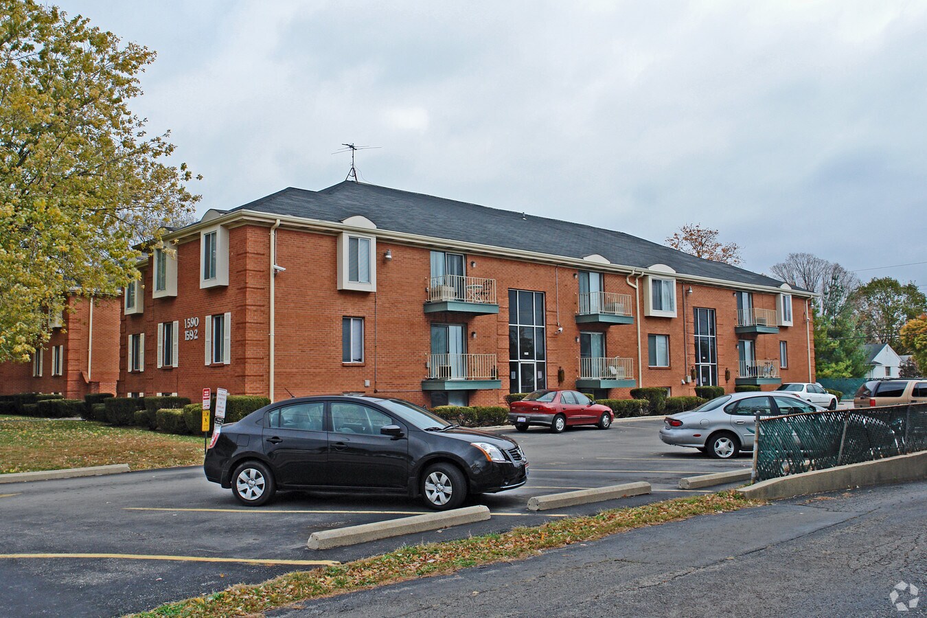 Photo - Woodhall Apartments