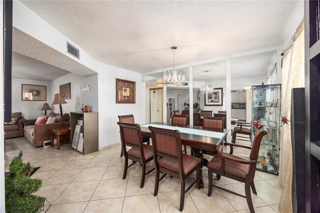 Photo - 3990 NW 42nd Ave Unit 311
