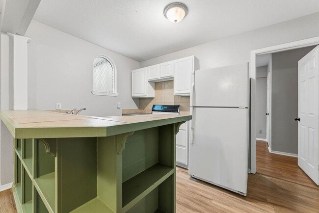 Photo - 2712 Whitis Ave