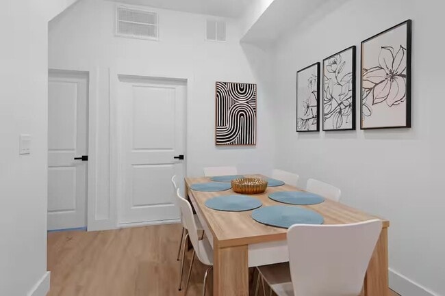 Photo - 234 Webster Ave Unit 1R