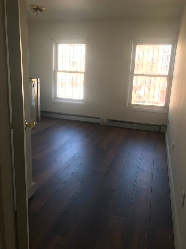 Photo - 546 Liberty Ave Unidad 2nd floor