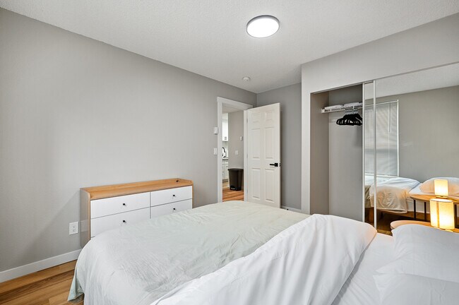 Photo - Belcourt Apartments