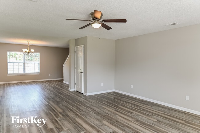 Photo - 2024 Clipstone Dr