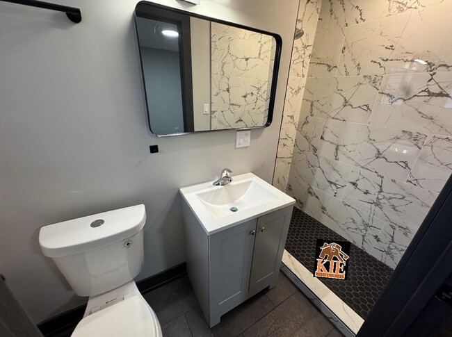 Photo - 14527 Irving Ave